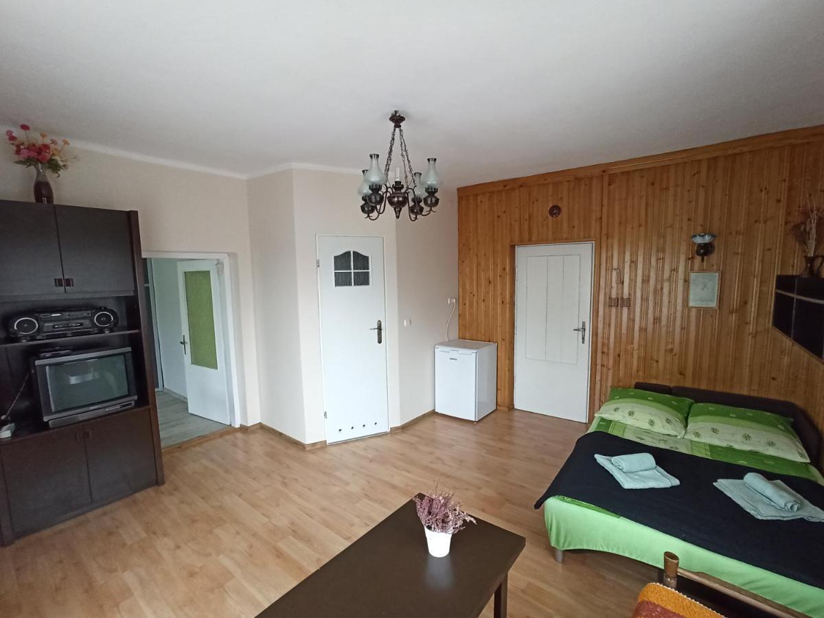 Apartament-Studio, Pokoje U Lucy 拉布卡 外观 照片